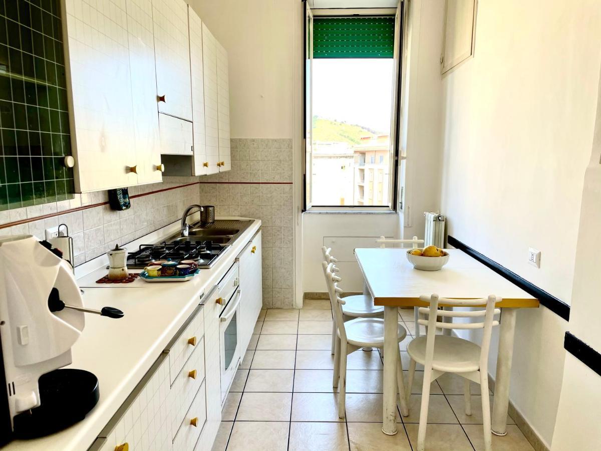 Casa Vacanze Sunshine Salerno Exterior foto