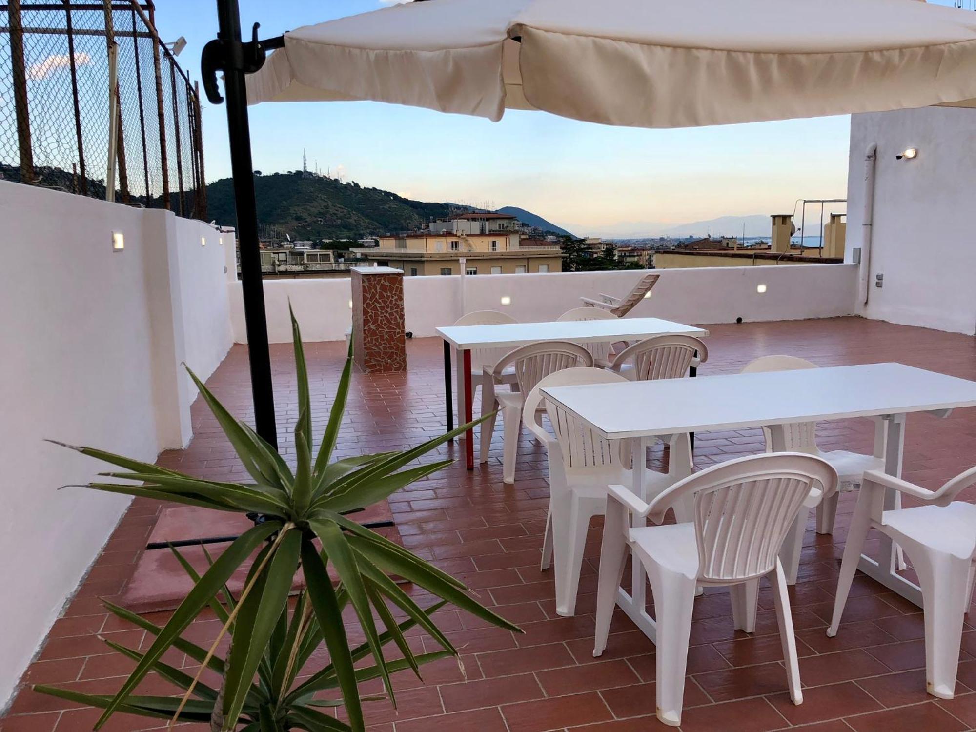 Casa Vacanze Sunshine Salerno Exterior foto